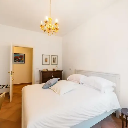 Bb Porta Augustea - Affittacamere