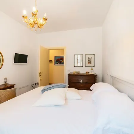 Bb Porta Augustea - Affittacamere Fano